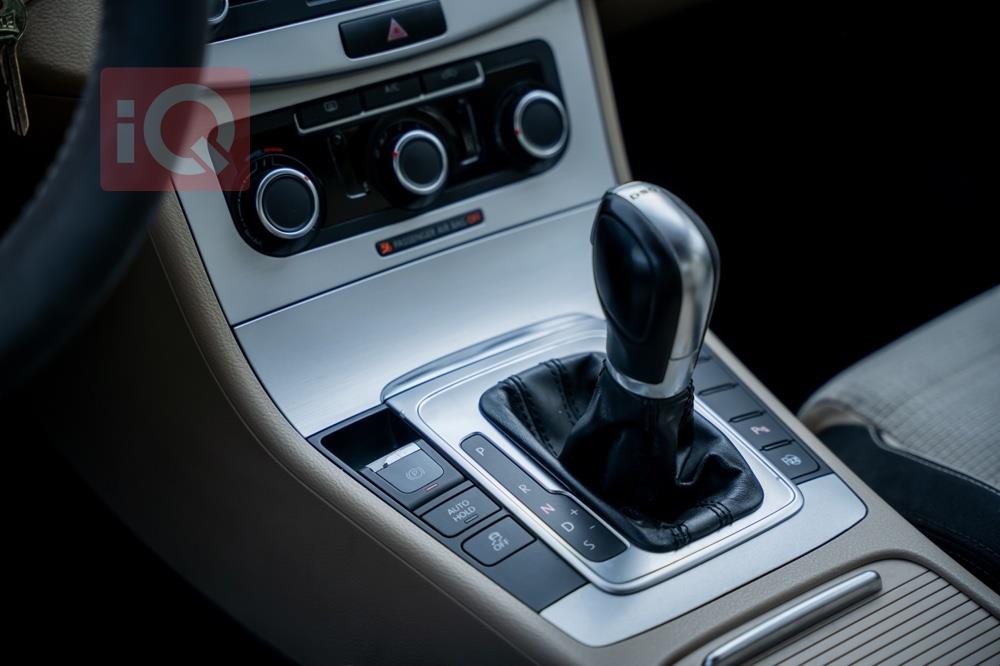 فولكسفاغن باسات CC